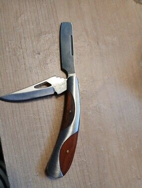 Razor Stainless Steel Folding Grooming Knife with Brown Wood Inlays